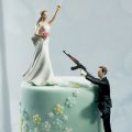 bolo-casamento-com-metralhadora[1].jpg