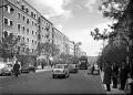 Lisboa 1950 avenida Guerra Junqueiro, autocarro de dois pisos, uma scooter Lambretta, etc....jpg