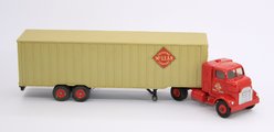 Dinky Toys GMC DF McLean1961-1967.JPG