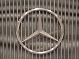 Mercedes-Benz LP-31236 GD-61-21 logo.JPG