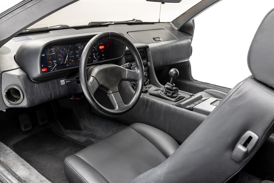DeLorean DMC-12.jpg
