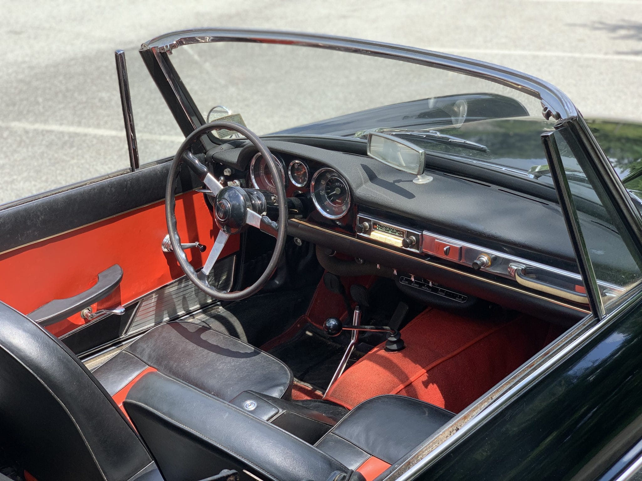 Fiat 1200 Cabriolet (2).jpg