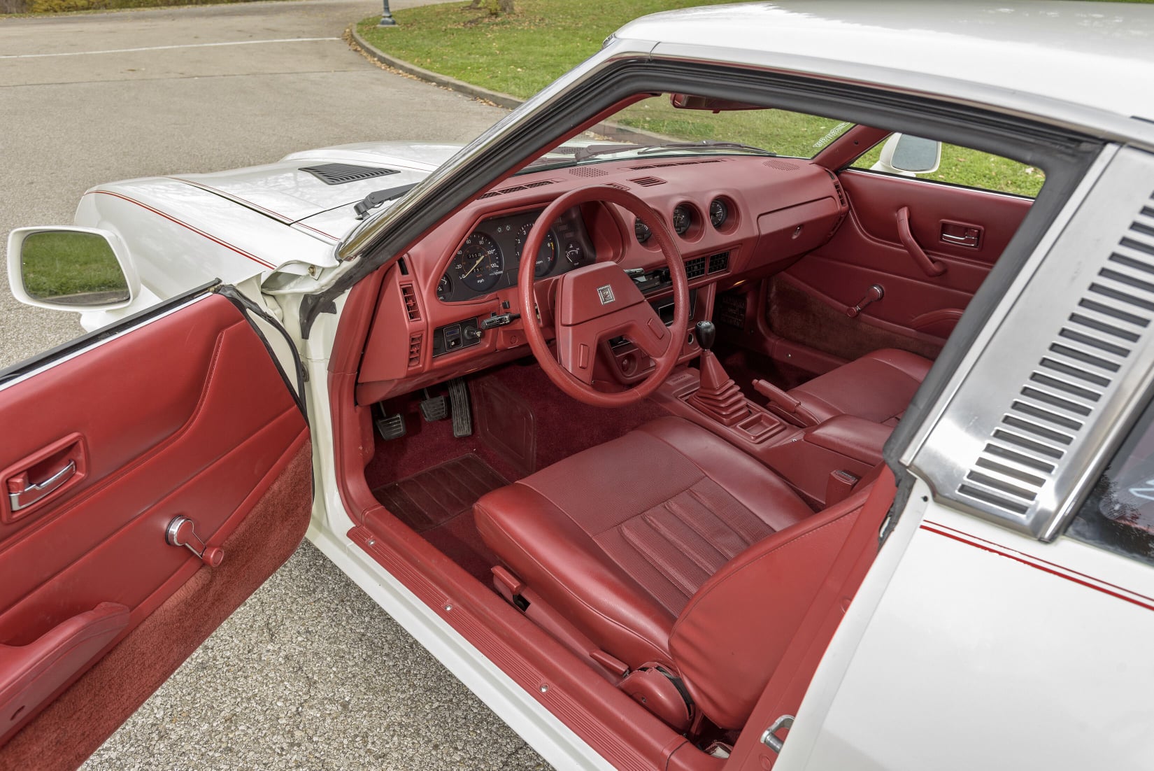 Datsun 280ZX (2).jpg