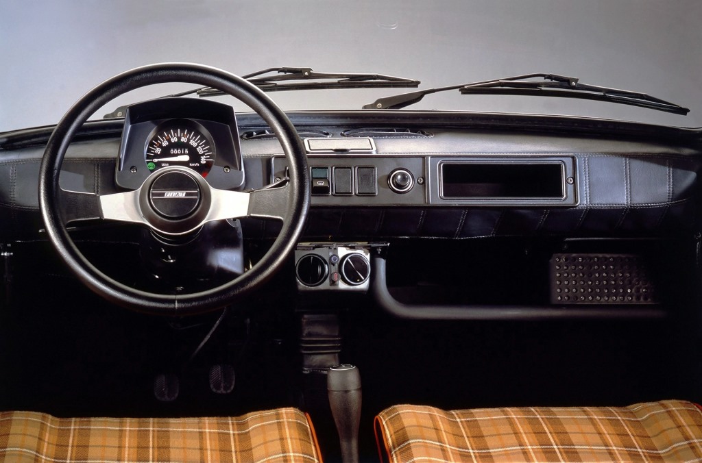 Fiat 126 (Black) (1).jpg