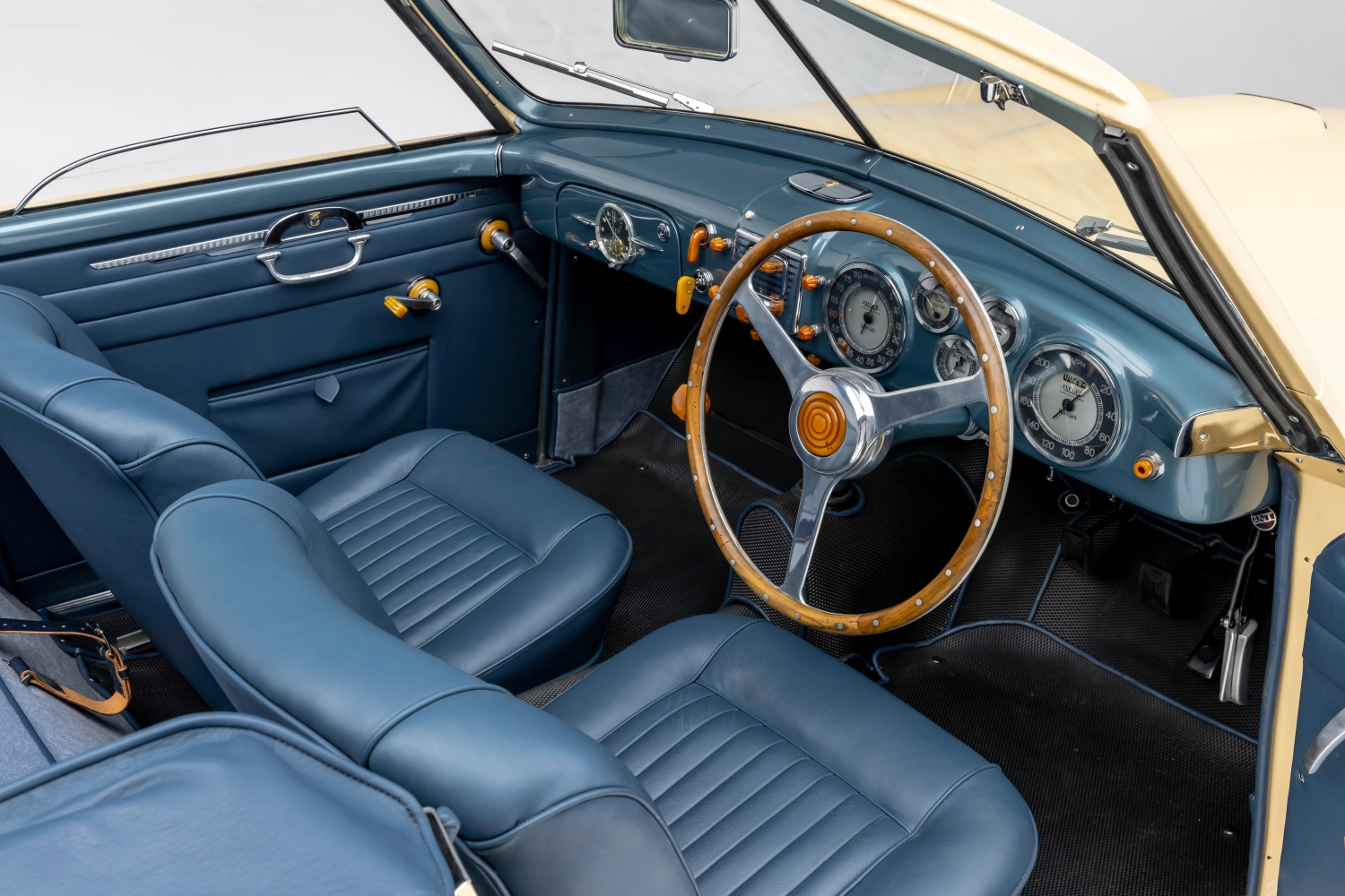 Ferrari 166 Inter Cabriolet (1).jpg