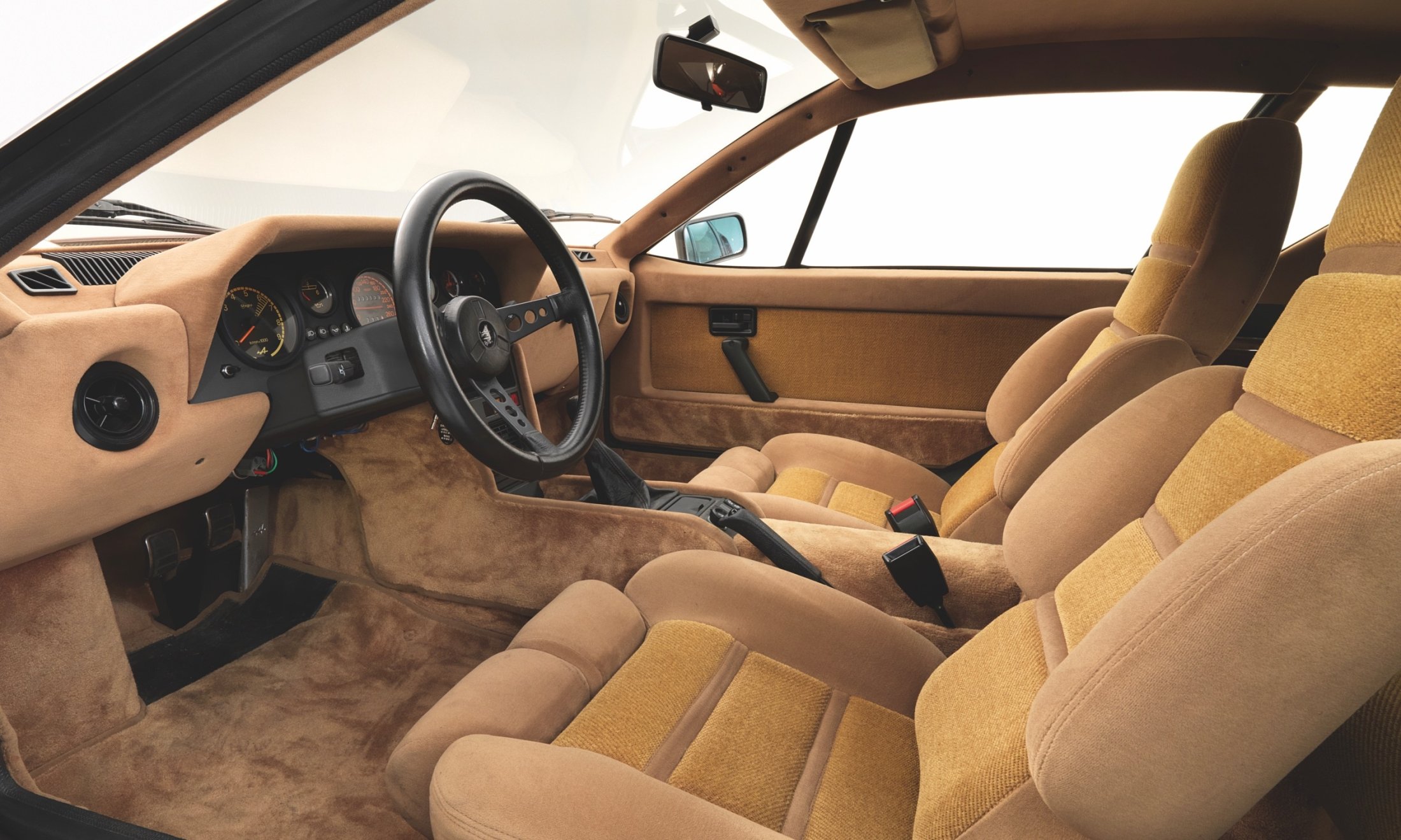 Renault Alpine A310 V6.jpeg