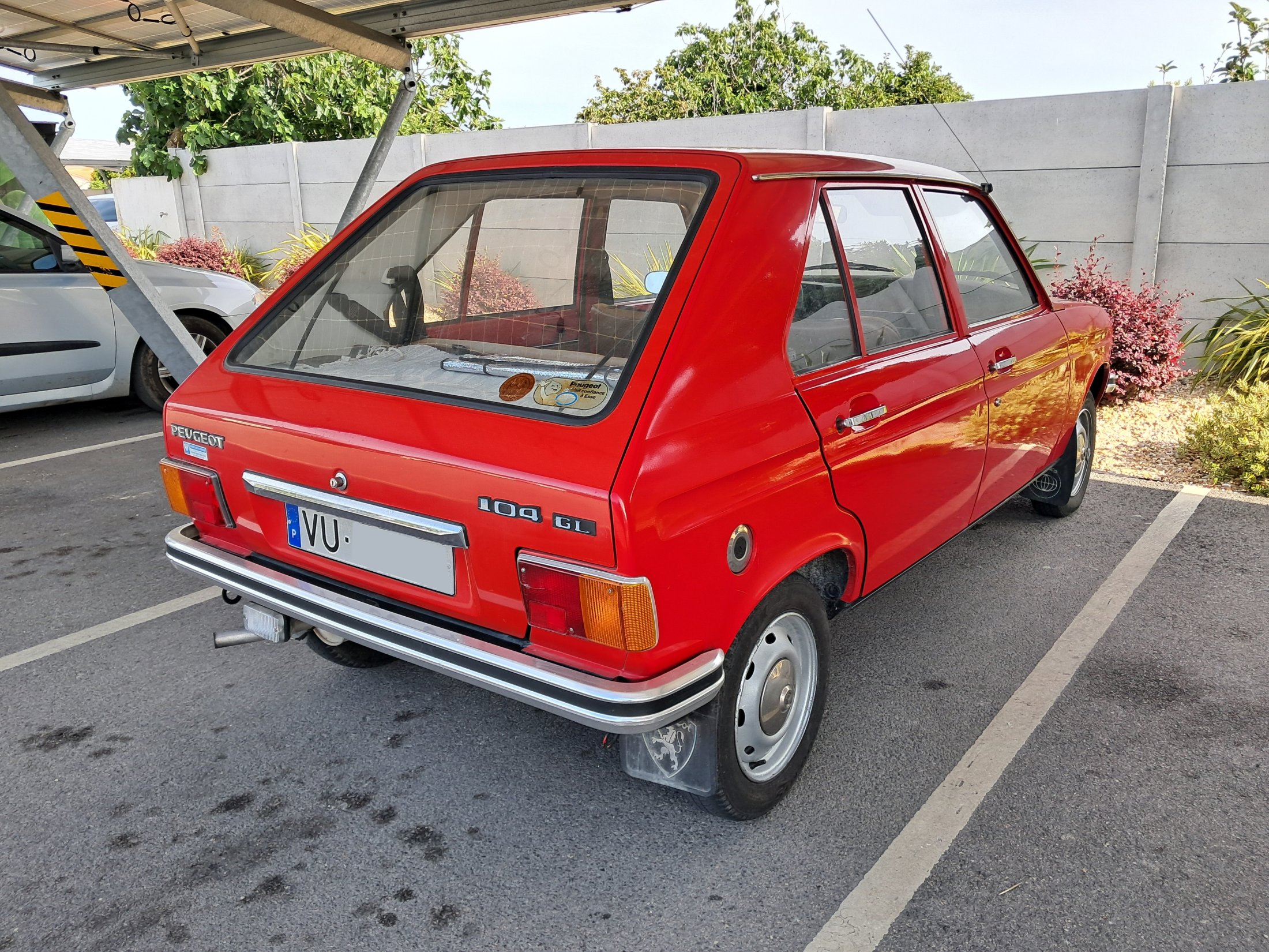 Peugeot 104 GL (2).jpg
