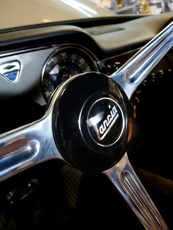 LANCIA_FLAMINIA_TOURING_EA2508-16.jpg