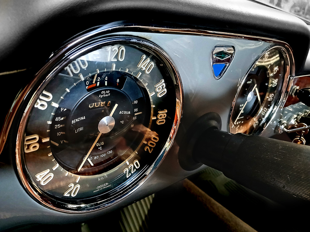 LANCIA_FLAMINIA_TOURING_EA2508-12.jpg