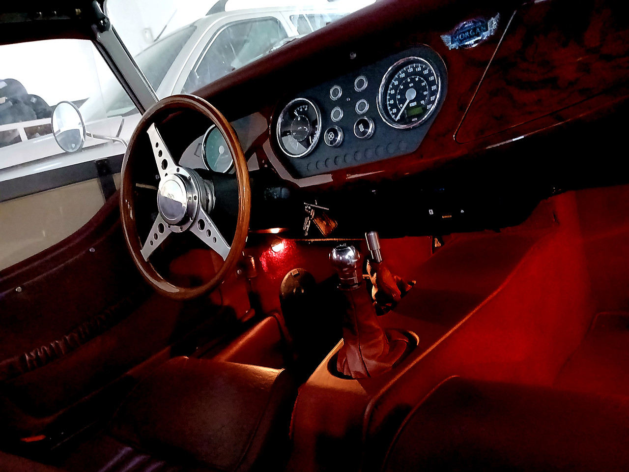 MORGAN_4_4_AS2504_4.jpg