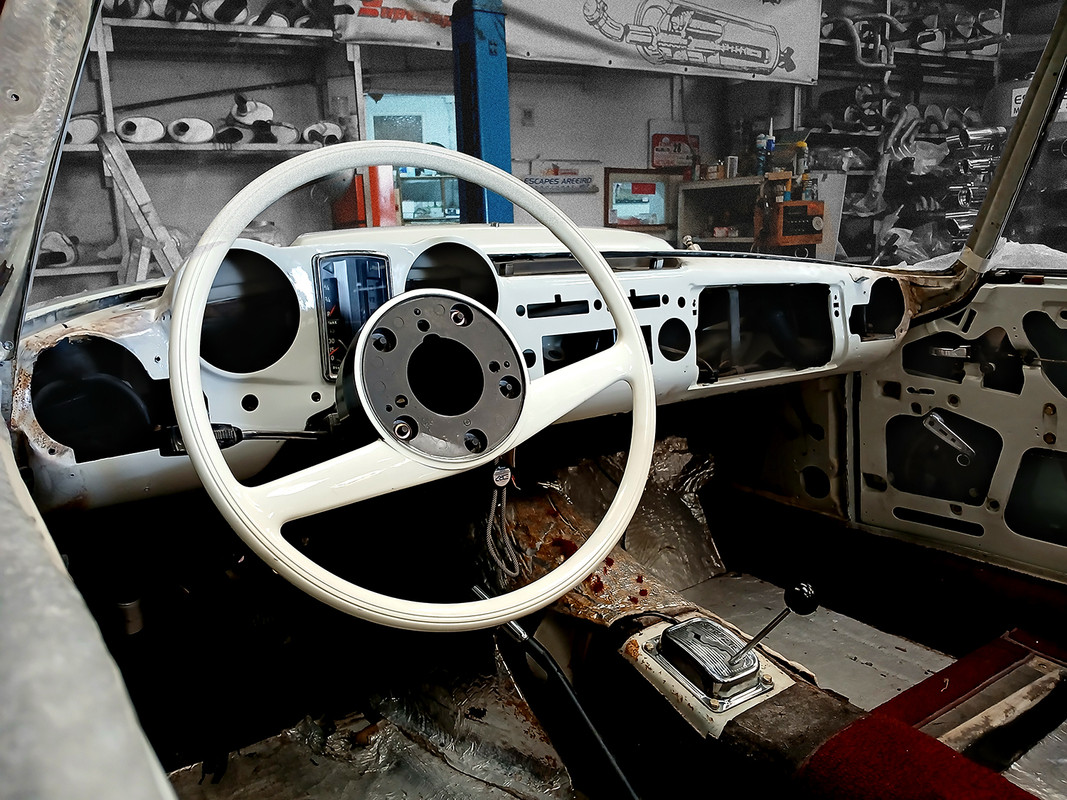 MERC_PAGODA_EA2504-9.jpg