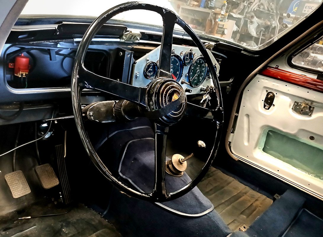 JAG_MKII_EA2507-9.jpg