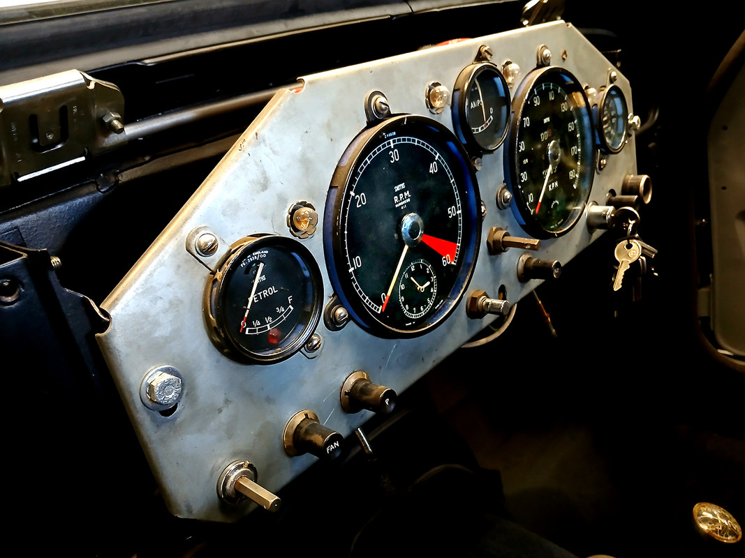 JAG_MKII_EA2507-14.jpg