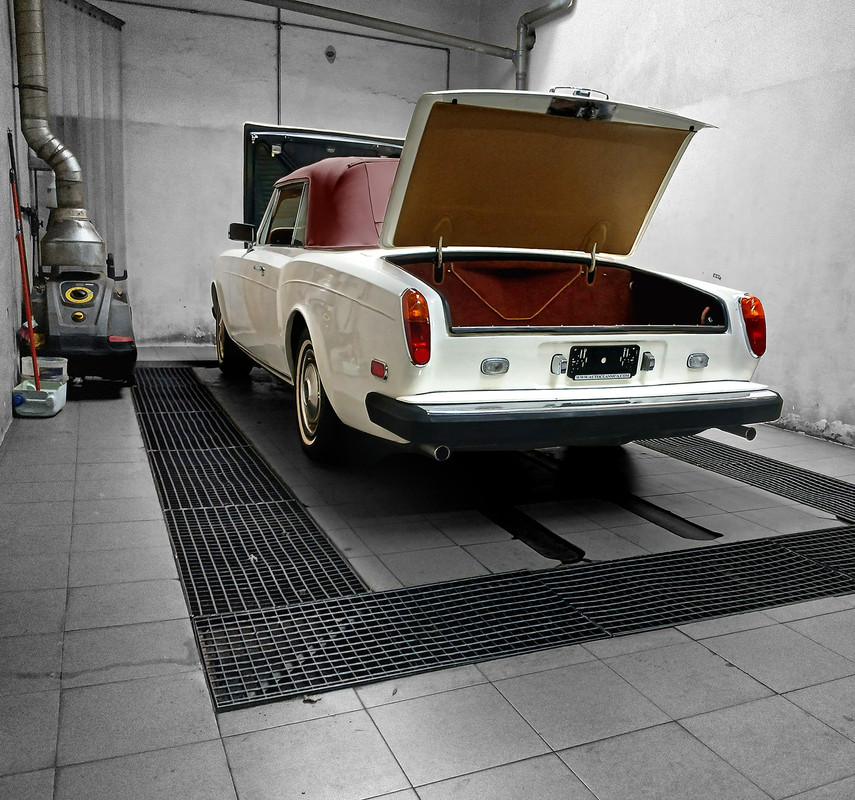 ROLLS_CORNICHE_AS2506-21.jpg