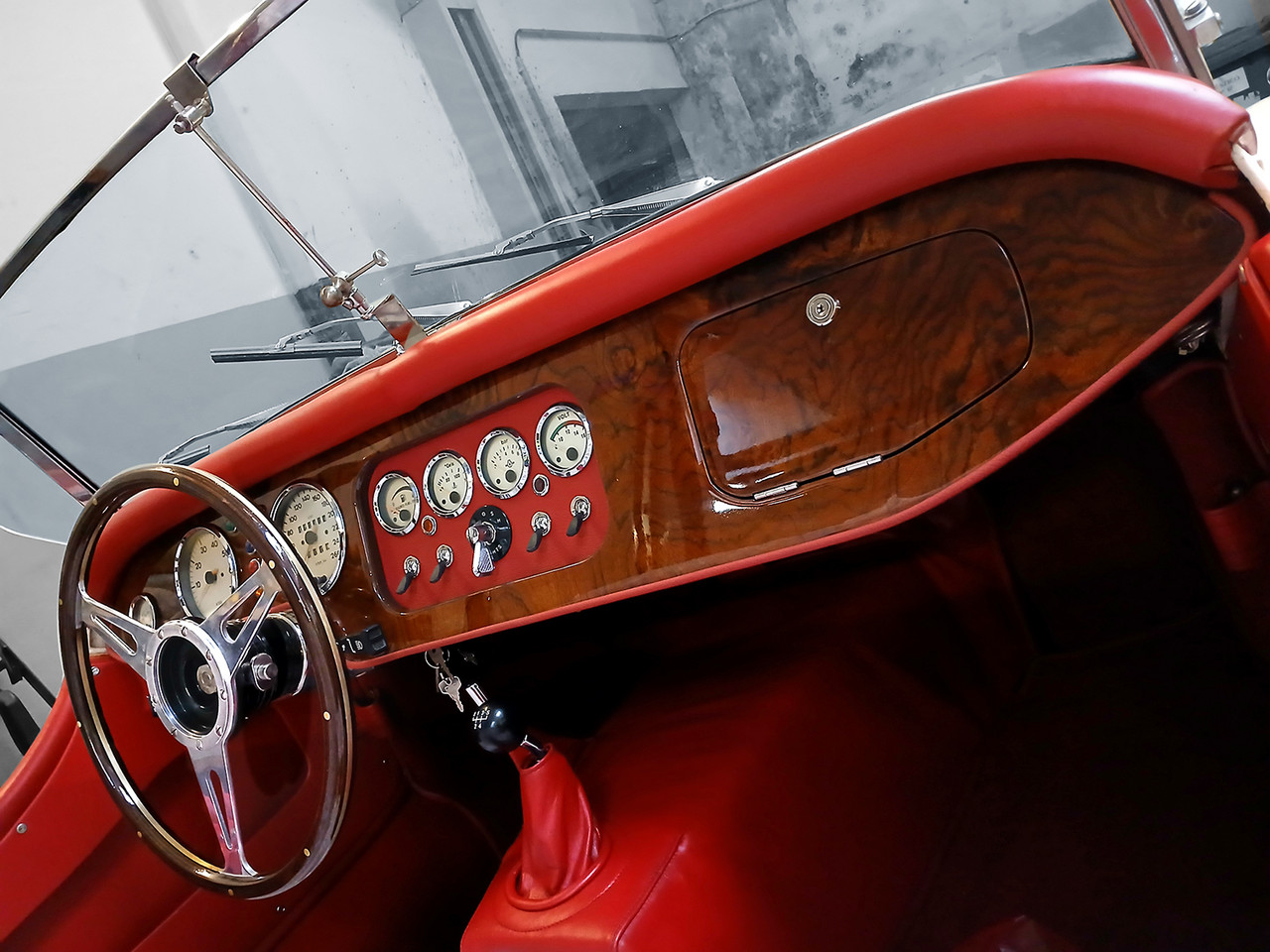 MORGAN_V8_AS2505_11.jpg