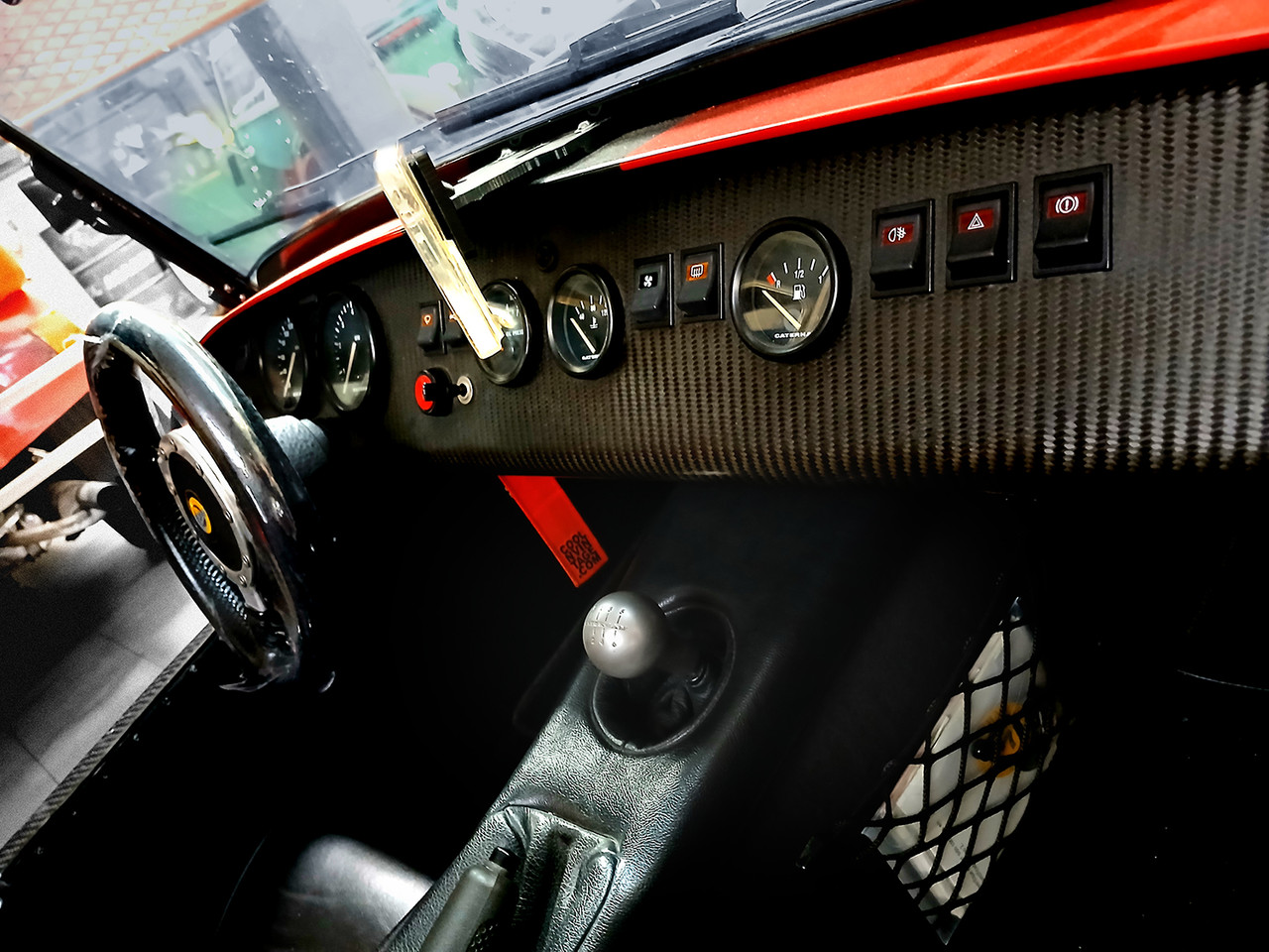 CATERHAM_AS2506B_8G.jpg
