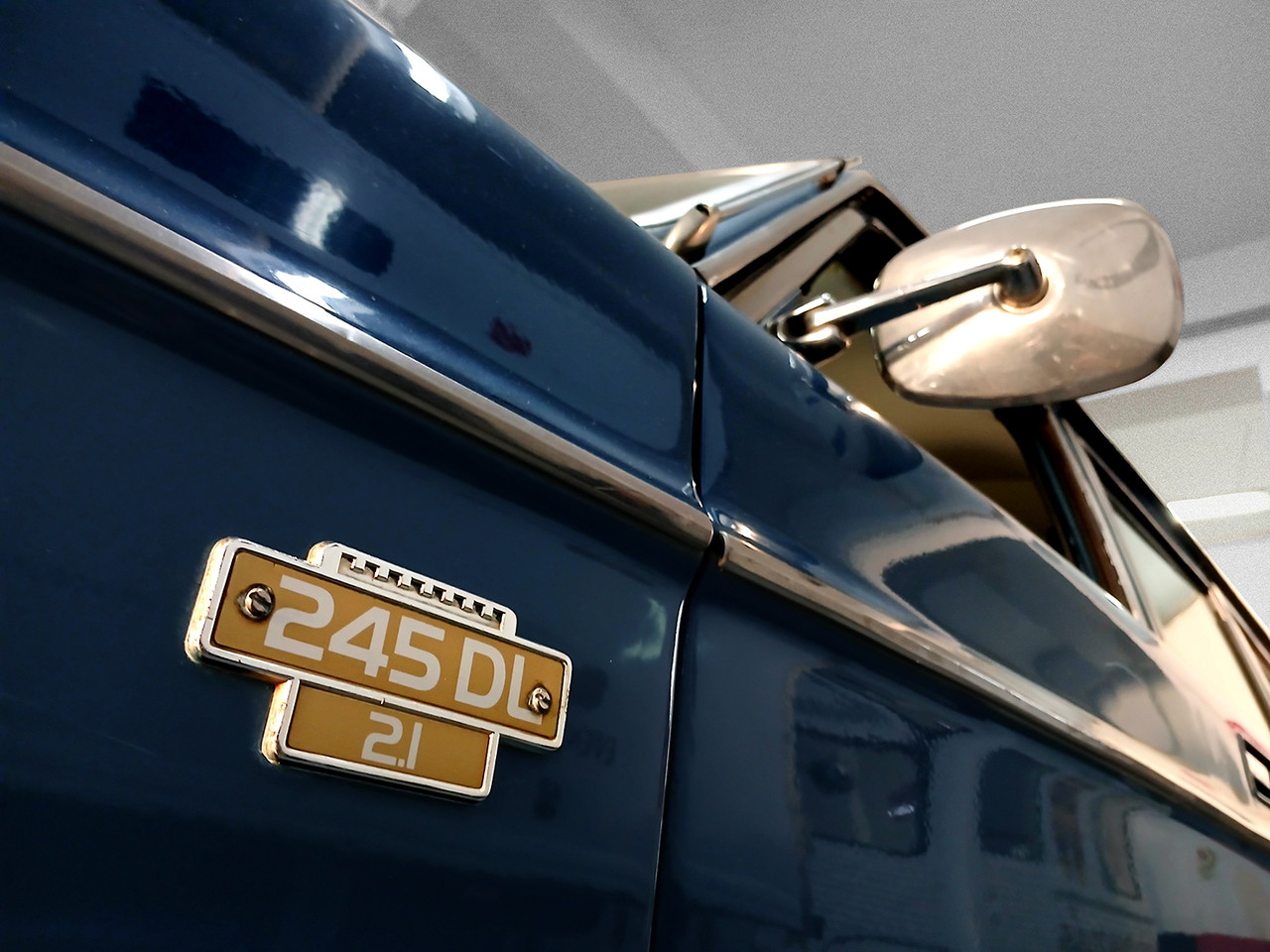 VOLVO_245_HE2501_Bd5.jpg