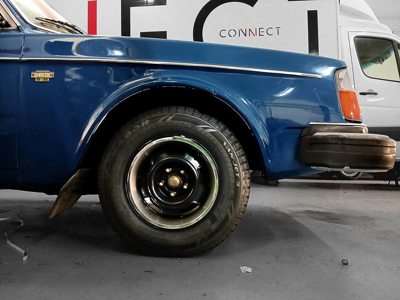 VOLVO_245_HE2501_Bd1.jpg