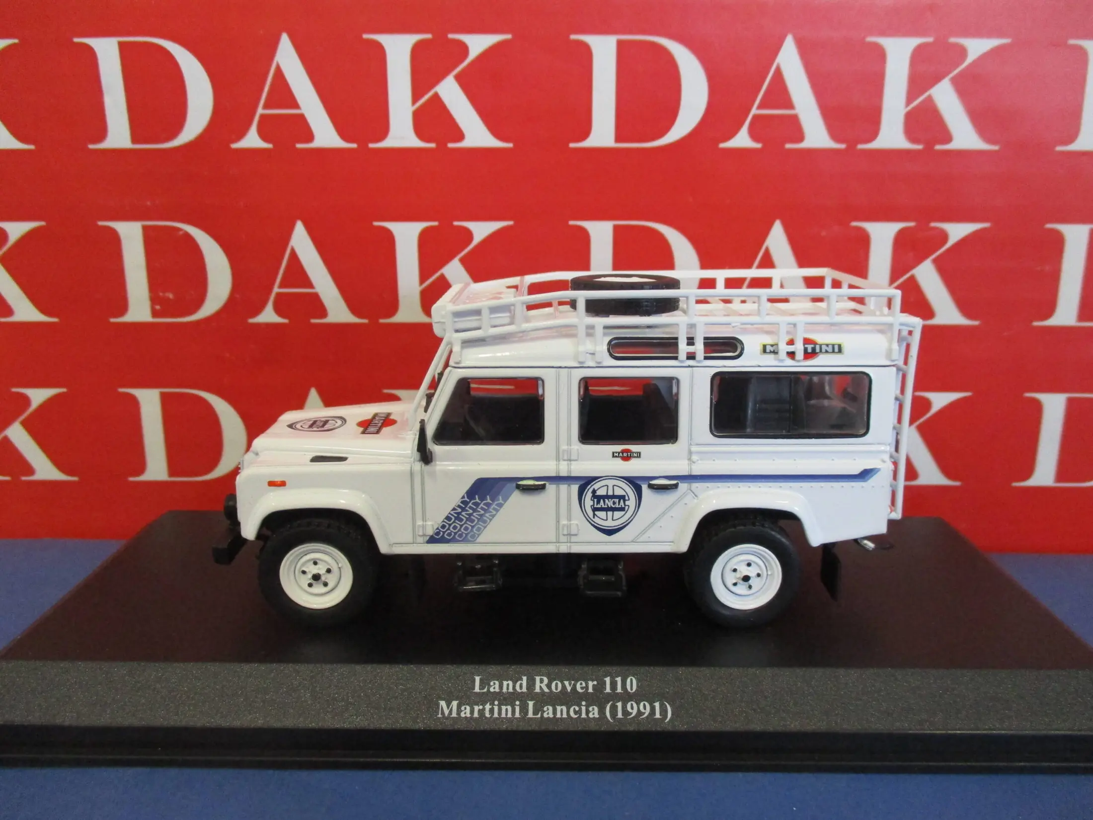 Land Rover 110.webp
