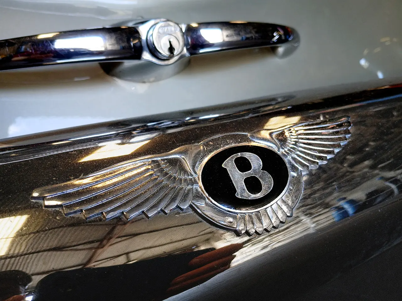 BENTLEY-S2-EA2504-BD6B.webp