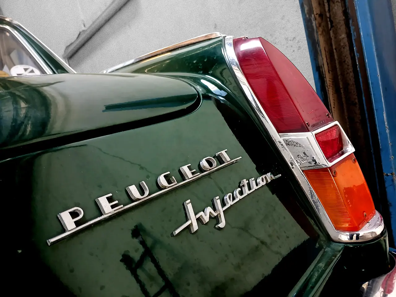 PUGA-404-CABRIO-EA2510-BD6B.webp