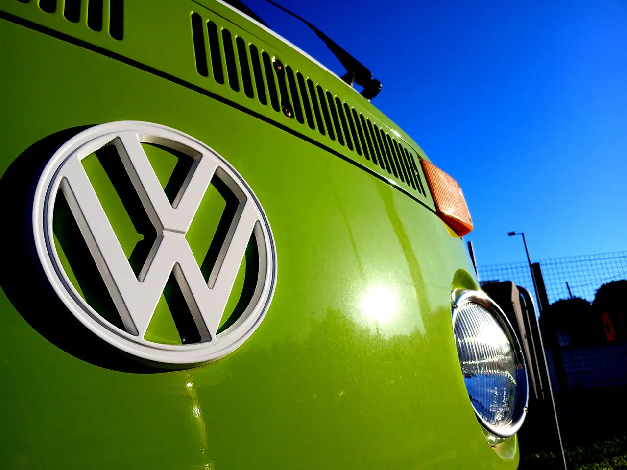 VW-TYP2-BAY-LX2402-Bd3C.webp