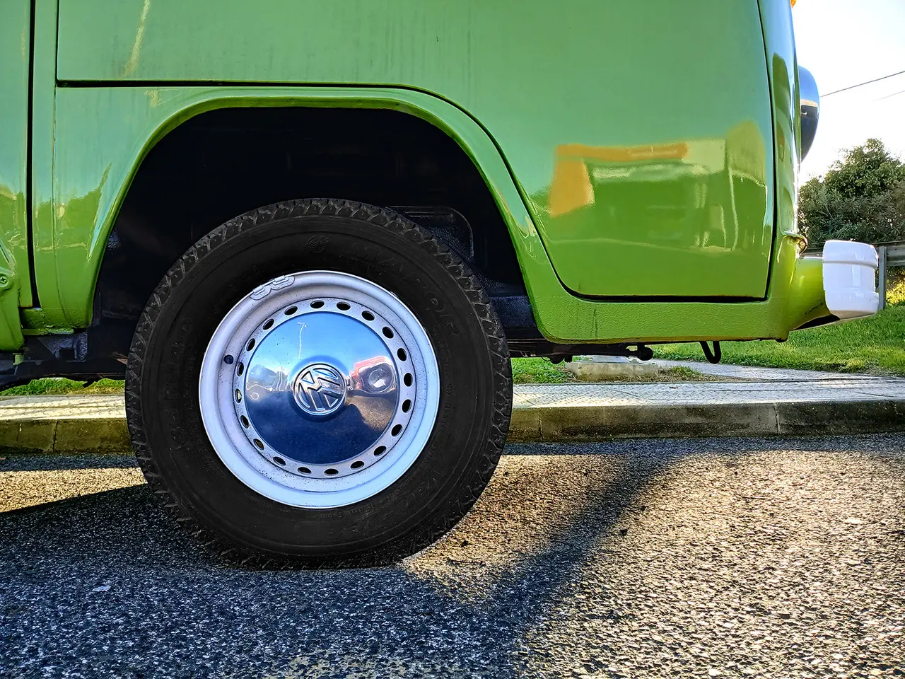 VW-TYP2-BAY-LX2402-Bd2.webp