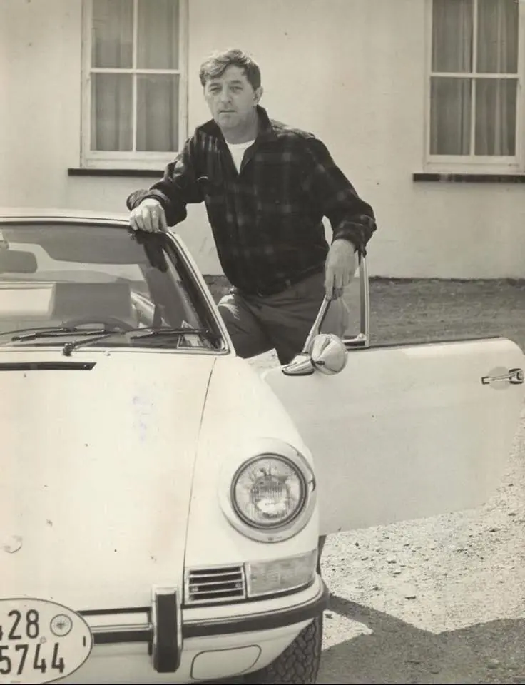 Robert Mitchum with his new Porsche 911 Targa.webp