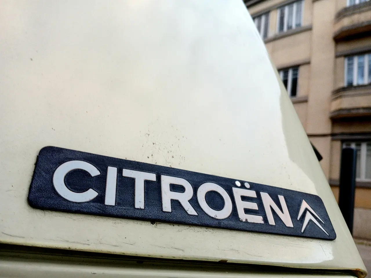 CITRO-2CV-LX2503-Bd2B.webp