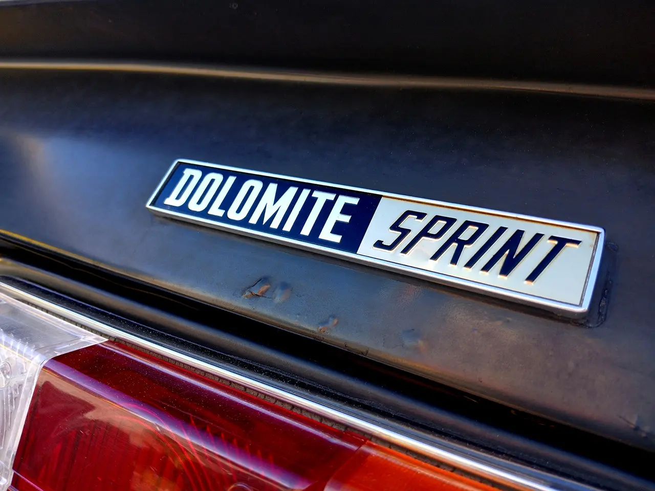 TRIUMPH-DOLOMITE-SPRINT-LX2503-Bd6A.webp