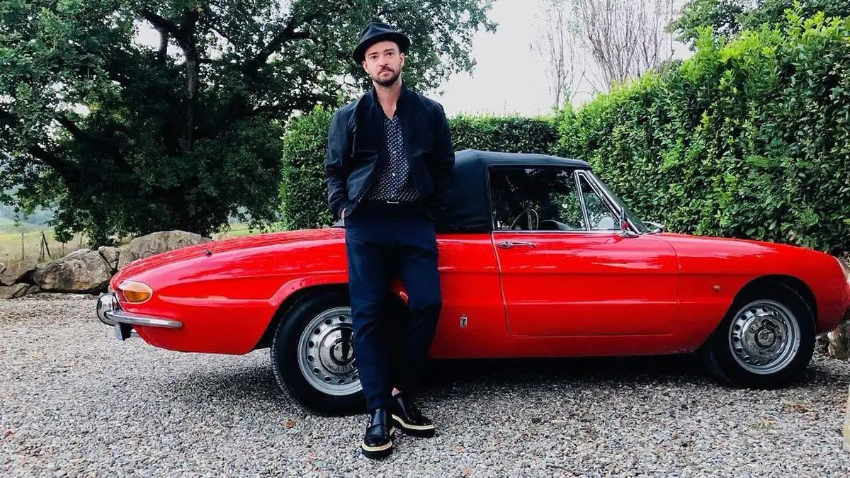 Justin Timberlake Jessica Biel 1968 Alfa Romeo Spider Duetto1.webp