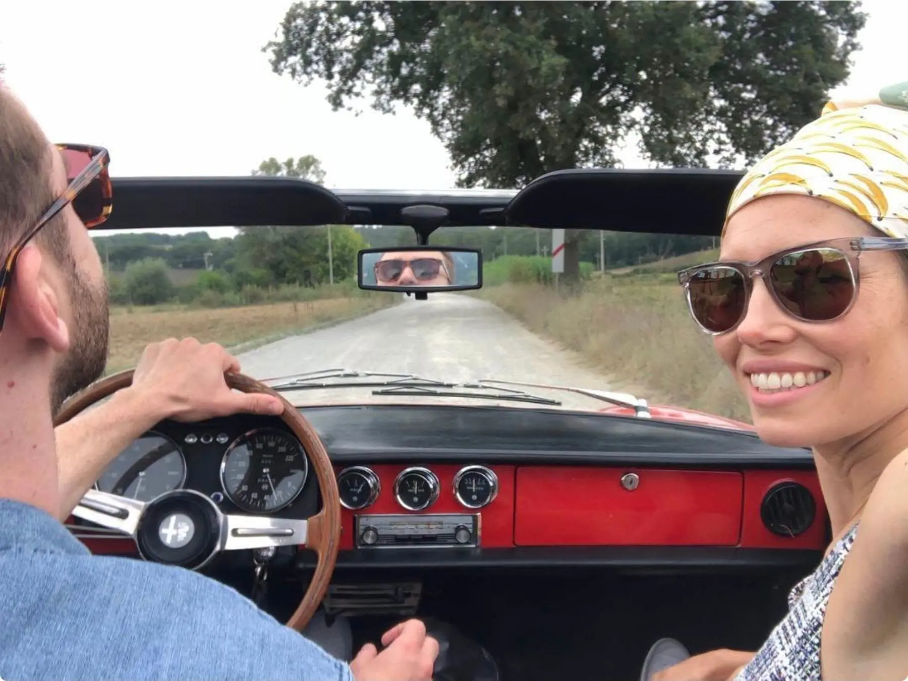 Justin Timberlake Jessica Biel 1968 Alfa Romeo Spider Duetto3.webp