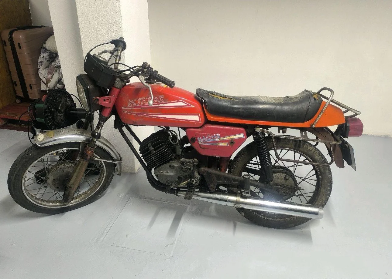 4940995502-motozax-a-trabalhar-doc-unico.webp
