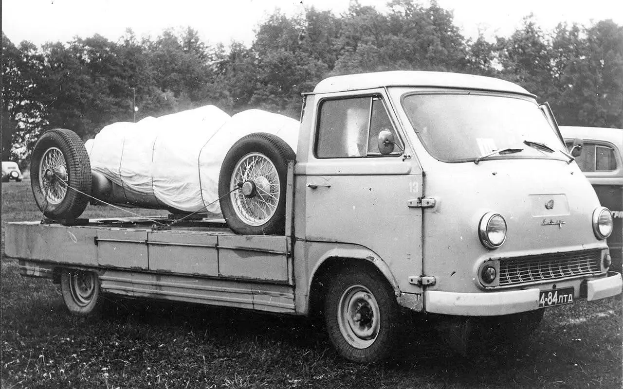 Auto Union racing car transport carriage "Latvia".webp