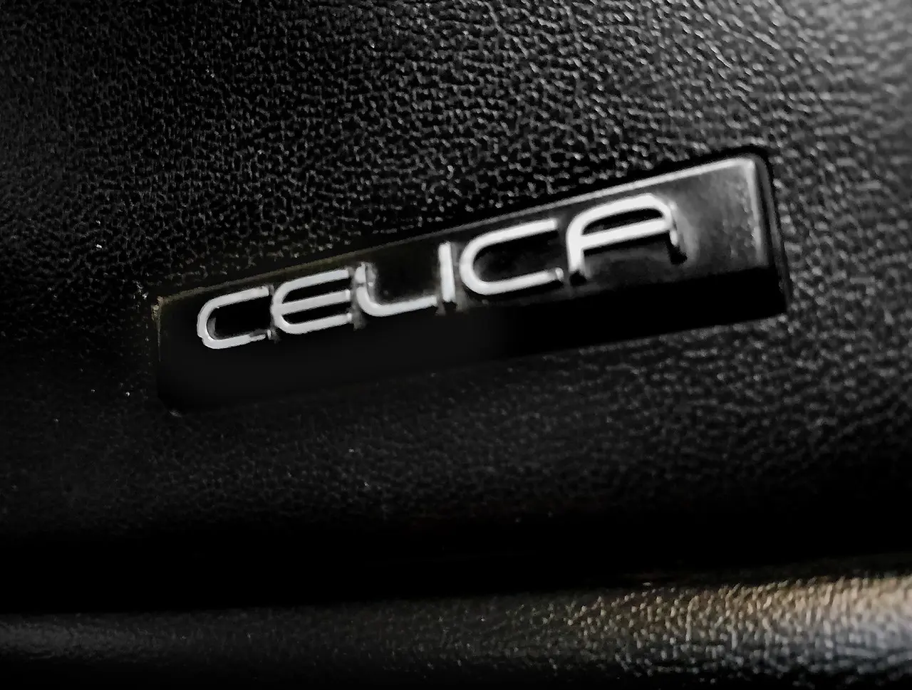 TOY-CELICA-GT-EA2412-C2.webp