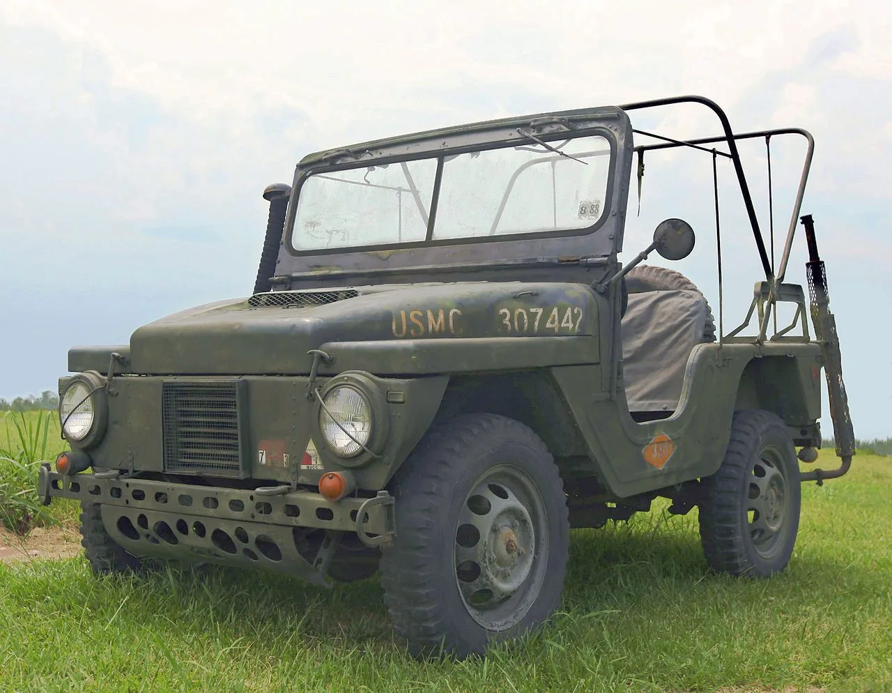 Jeep M 422