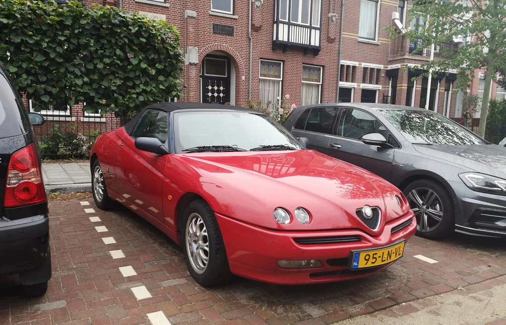 Alfa Romeo Spider (916) Spider II Serie 2.0 TS