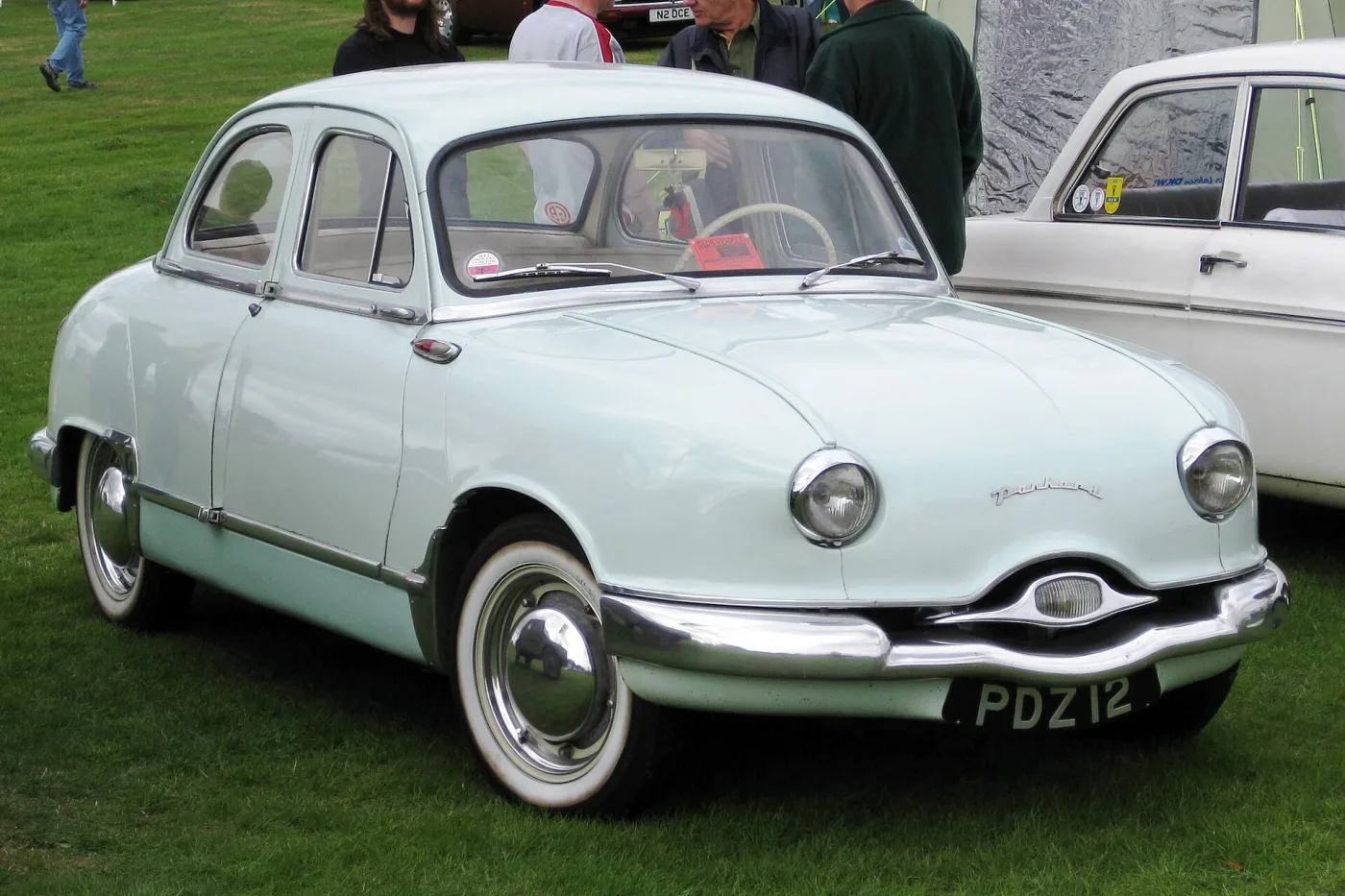 Panhard Dyna 130