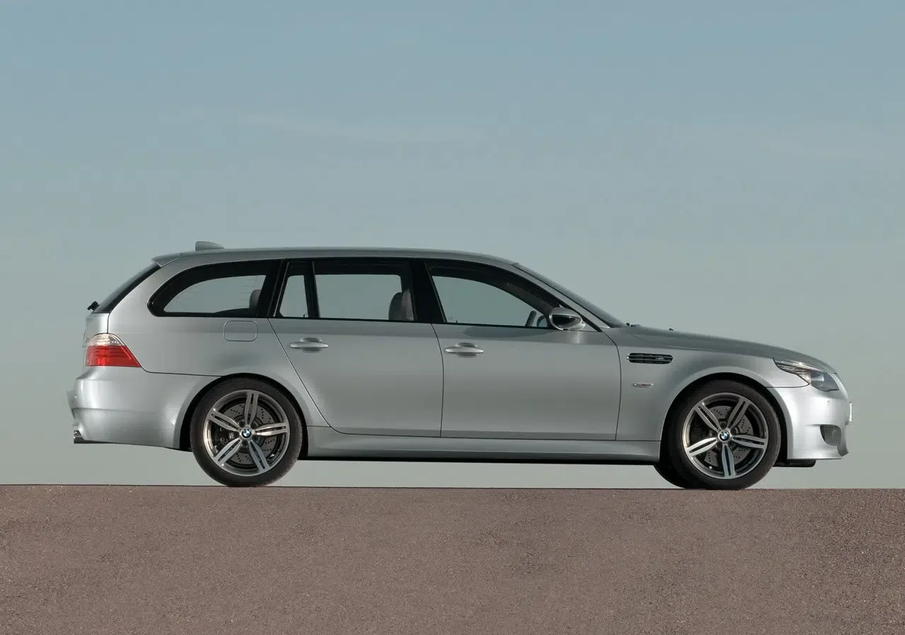 BMW M5 (E60) Touring (E61)