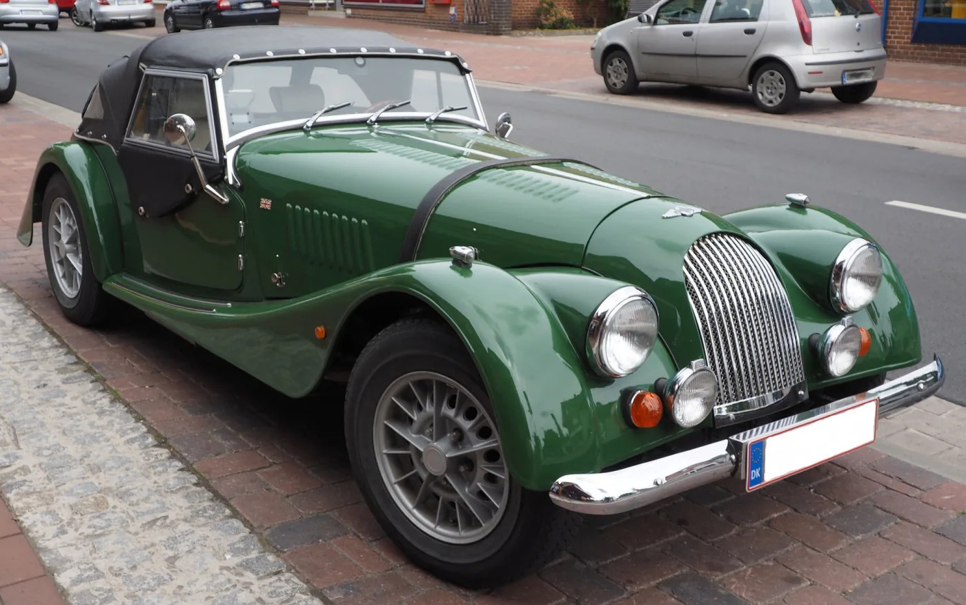 Morgan Plus 8 (Moss)